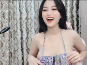 Phim sexx viet nam em phuong boom dú to lồn dâm